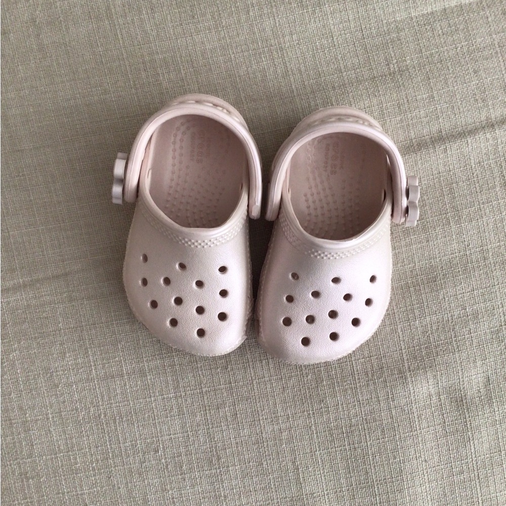 CROCS Pearl Shine Clog - Picture 3 of 4